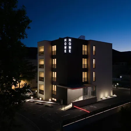 Home Apartments *